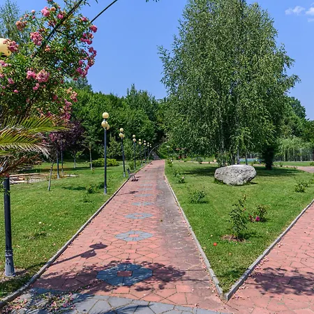 Hotel Deny Funland Zărneşti